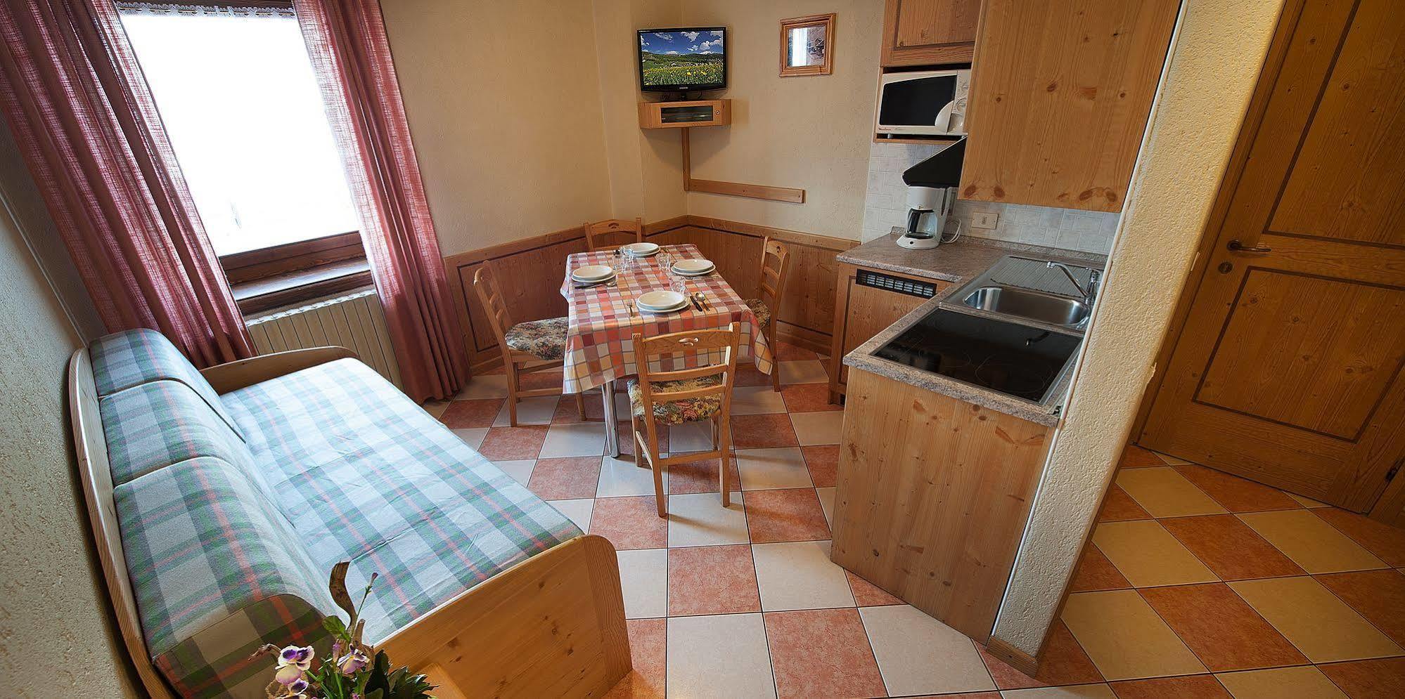 Baita Carosello Apt 4 By Livigno Accomodation Екстериор снимка